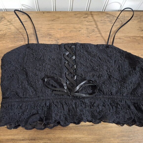 Colsie Large Black Lace Bralette Ruffles Spaghetti Straps - Picture 1 of 4